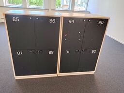 Fire lockers med hver fire rum 