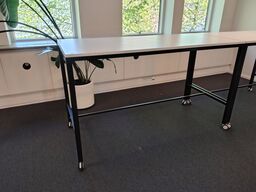 Højbord på hjul