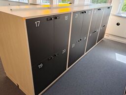 Fire lockers med hver fire rum 