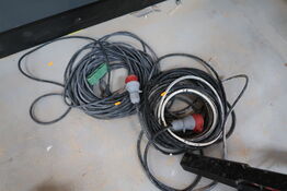 2 stk. forlængerledninger