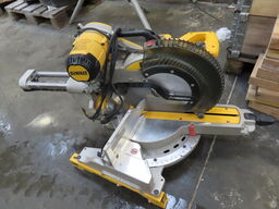 Kap-geringssav DEWALT DWS780