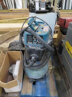 Industristøvsuger MAKITA VC3211H
