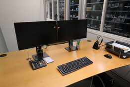 2 stk. computerskærme DELL P2419H, computer, tastatur, mus, computer, headset