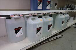 11 dunke demineraliseret vand