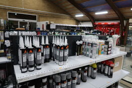 Hylde med div. Fugemasse SIKA