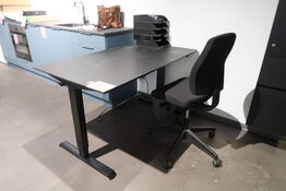 Hæve-/sænkebord + Kontorstol