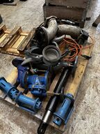 Palle med div. Varelager og reservedele