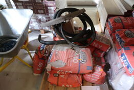 Palle med gulvspartelmasse ARDEX K40