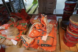 Palle med gulvspartelmasse ARDEX