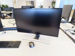2 stk. 27" monitorer, Acer og Samsung, tastatur og mus