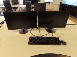 2 stk. monitore, Aoc E2270SWHN og Lenovo T2224dA, tastatur og mus