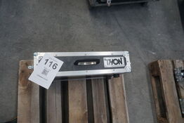 Cameo SB6 DMX Splitter inkl. 2U rack