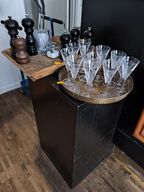 Div. bakker, glas, kværne m.v.