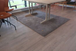 Gulvtæppe FERM LIVING Stille Tufted