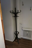 Stumtjener samt 3 stk. knager