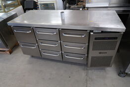 Gastro GRAM kølebord/snackdisk med 6 skuffer, som er designet til professionelle storkøkkene