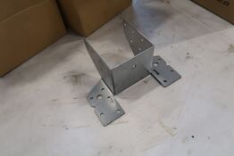 8 stk. bjælkesko med skruer