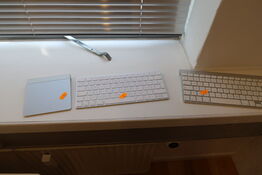2 stk. tastatur samt mousepad APPLE A1314, A1644, A1339