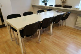 2 stk. borde med 8 stk. stole