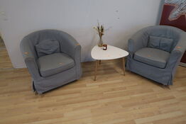 2 stk. loungestole samt sofabord
