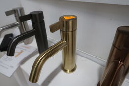 Armatur CASSØE Noba W4 Børstet Messing komplet med kasse