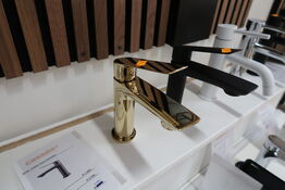 Armatur CASSØE Sleek Blank Messing komplet med kasse