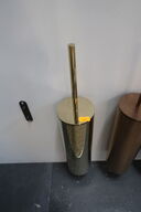 Krog, papirholder, håndklædestang, toiletbørste Messing CASSØE Noba