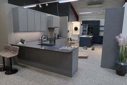 Køkken NORDANRO uden hårdehvidearer/armatur med bordplade SILESTONE. Vejl. udsalgspris kr: 109.000,-