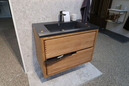 Badmøbel CASSØE Massiv Eg med vask, uden armatur