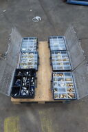 6 stk. Sortimentskasser med indhold 