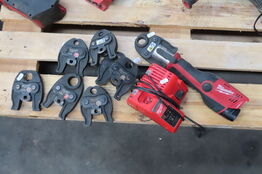Pressemaskine MILWAUKEE M12 HPT 