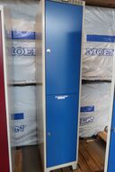 Omklædningsskab m/1 sektion, 2 låger