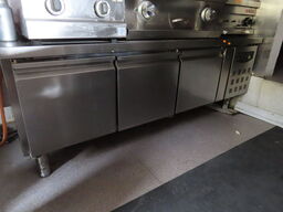 Kølebord, COMBISTEEL