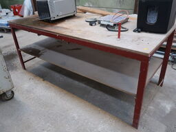 Arbejdsbord (uden indhold)