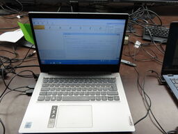 Bærbar pomputer LENOVO 14IIL05