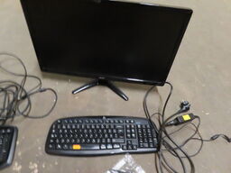 Tastatur LOGITECH og skærm ACER