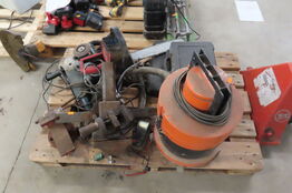 Palle med diverse værktøj