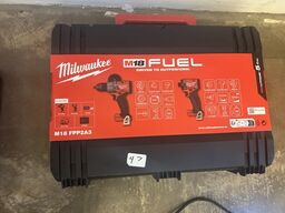 MILWAUKEE Skruemaskinesæt FPP2A3