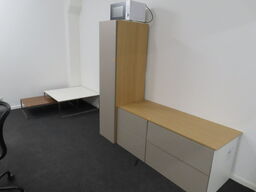 Reolmoduler og borde