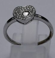 Diamant hjertering af 9 kt. hvidguld