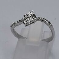 Brillantring af 9 kt. guld