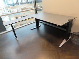 El. hæve/sænke skrivebord med sidebord og skuffemodul