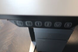 El. hæve/sænke skrivebord med skuffemodul