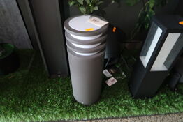 Udendørslampe PHILIPS HUE Lucca Pedestal