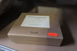 MOMENTO GLASS STONE FERM LIVING