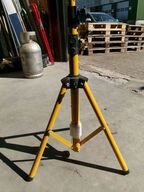 8 stk. trefod t/arbejdslampe