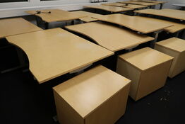 2 stk. el. hæve/sænke skriveborde EFG