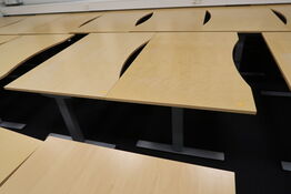 2 stk. el. hæve/sænke skriveborde EFG