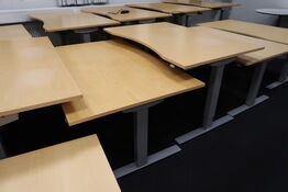 2 stk. el. hæve/sænke skriveborde EFG