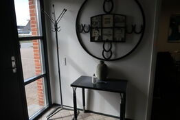 Stumtjener samt bord